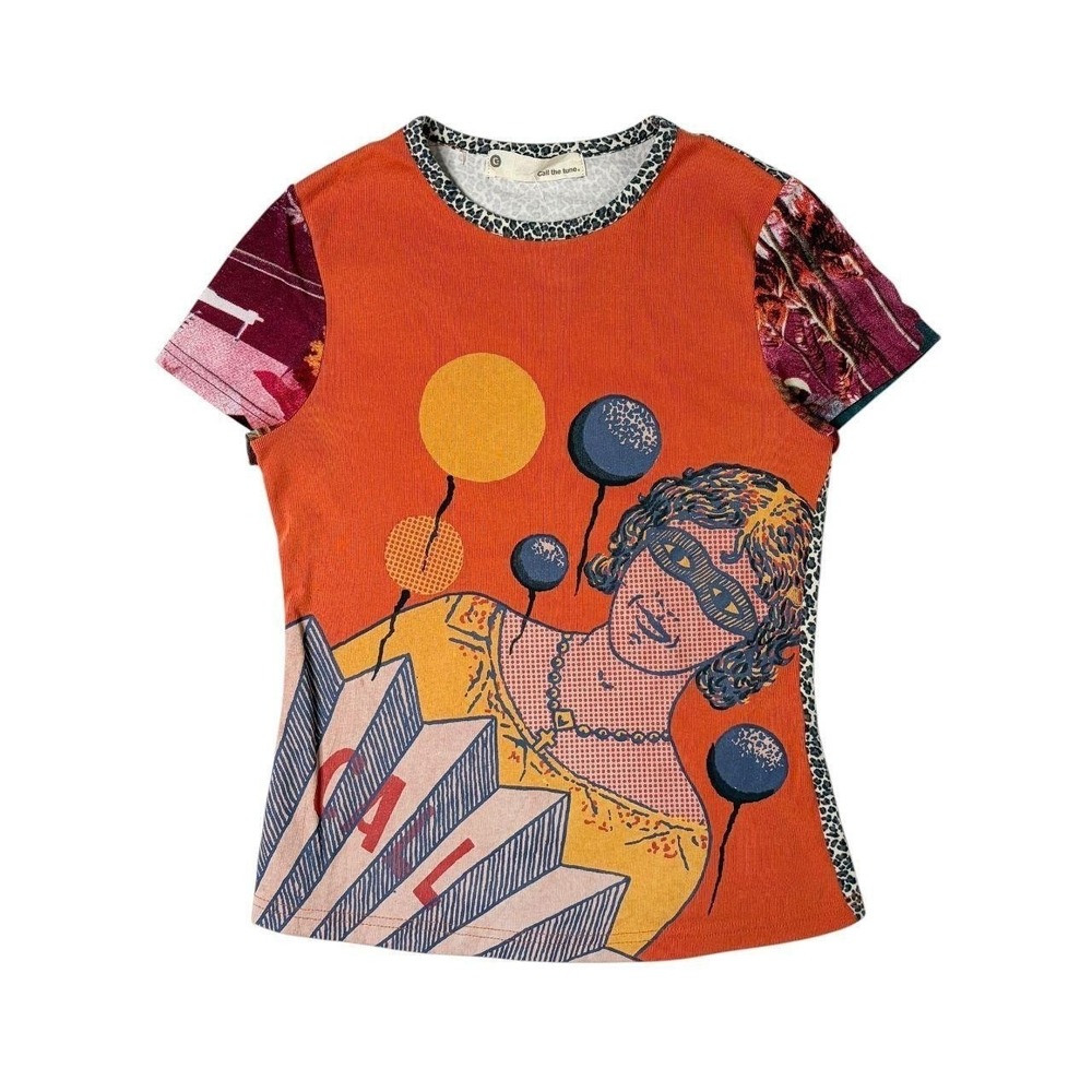 Call the Tune j-fashion graphic top